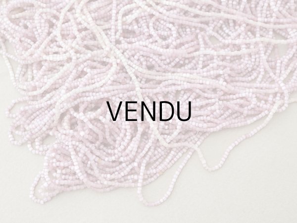 画像4: アンティーク ガラス製 サティネビーズ 薄紫 1cm=6.5粒 147g (4)