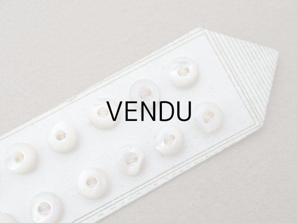 画像2: アンティーク マザーオブパール製 極小 ボタン 6mm 12ピース シェルボタン パールホワイト (2)