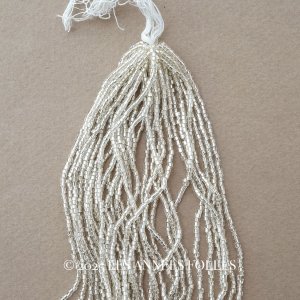 画像: アンティーク シードビーズ クリア＆シルバー ガラス製 22〜26g 1cm=8〜9粒