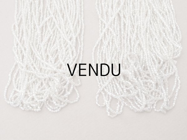 画像10: アンティーク シードビーズ クリア＆ホワイトシルバー ガラス製 35〜59g 1cm=7粒 (10)