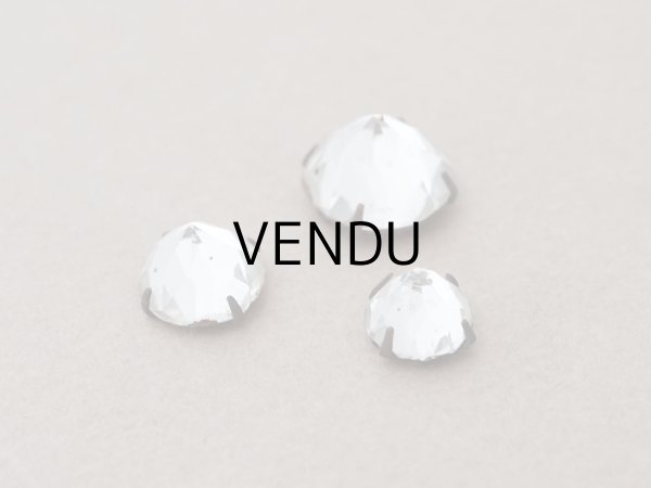 画像2: 19世紀末 アンティーク クリア グラスストーン 3ピースのセット ラインストーン (2)