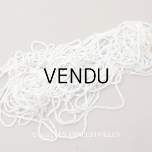 画像: アンティーク ガラス製 サティネビーズ オフホワイト 21g 1cm=9粒