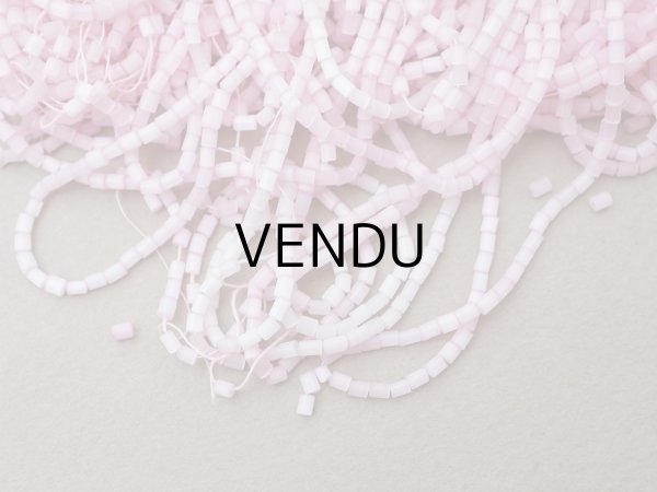 画像7: アンティーク ガラス製 サティネビーズ ベビーピンク 78g 1cm=4.5粒 (7)