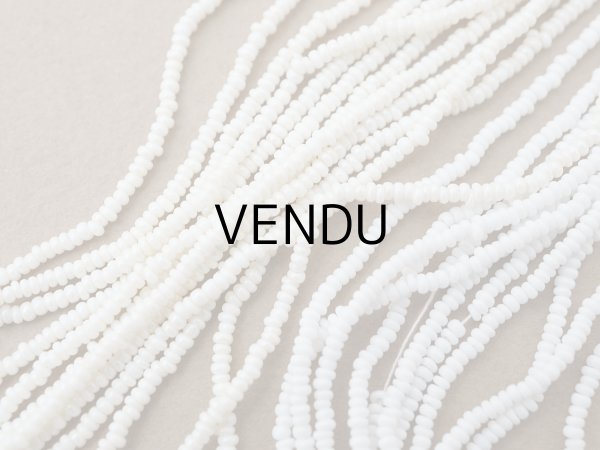 画像3: アンティーク 極小 シードビーズ ホワイト＆クリーム色 1cm=12粒 キャビアビーズ マイクロビーズ  (3)