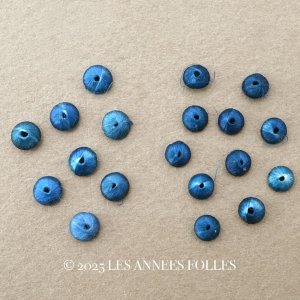 画像: アンティーク シルク製 くるみボタン 極小 約5mm ブルー 19ピースのセット ジュエリーボックス用 ドール用