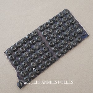 画像: *蚤の市* アンティーク ボタン ベークライト製 8mm弱 72ピースのセット 黒