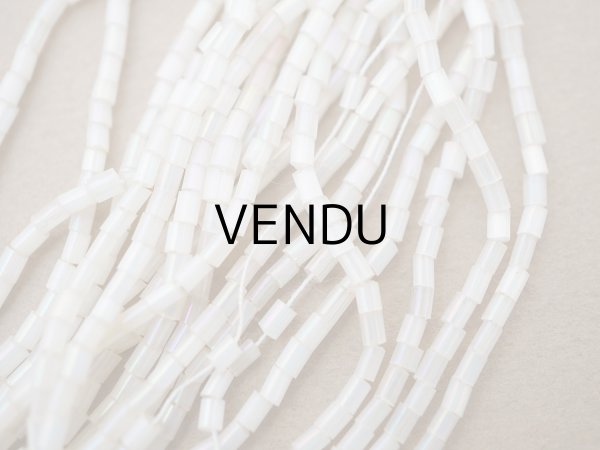 画像4: アンティーク ガラス製 オーロラ加工 サティネビーズ ホワイト オーロラ色 1cm=4粒  (4)