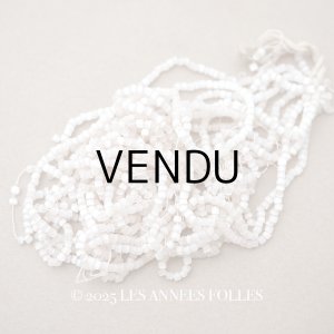 画像: アンティーク ガラス製 サティネビーズ ホワイトピンク 14g 1cm=4.25粒