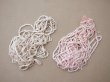 画像3: アンティーク ガラス製 サティネビーズ ホワイトピンク 14g 1cm=4.25粒 (3)