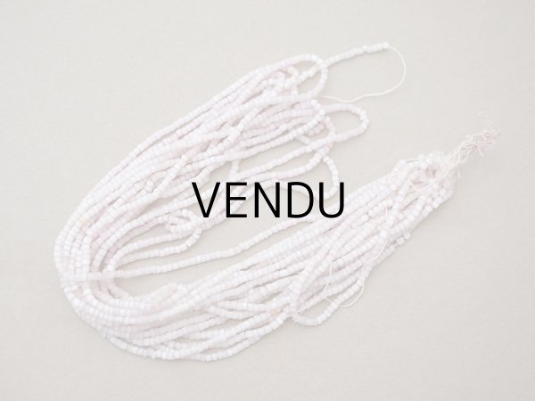 画像2: アンティーク ガラス製 サティネビーズ パウダーピンク 23g 1cm=6粒 (2)