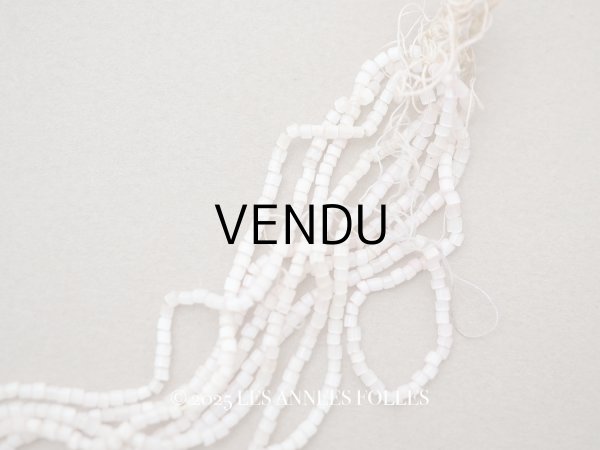 画像1: アンティーク ガラス製 サティネビーズ ホワイトピンク 9g 1cm=6.5粒 (1)