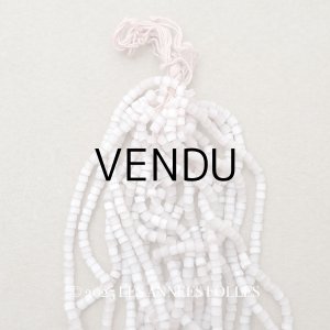 画像: アンティーク ガラス製 サティネビーズ パウダーパープル 26g 1cm=6.5粒