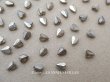 画像1: アンティーク 極小 ハート型 ガラスビーズ シルバー色 4.5×3.75mm 123ピース (1)