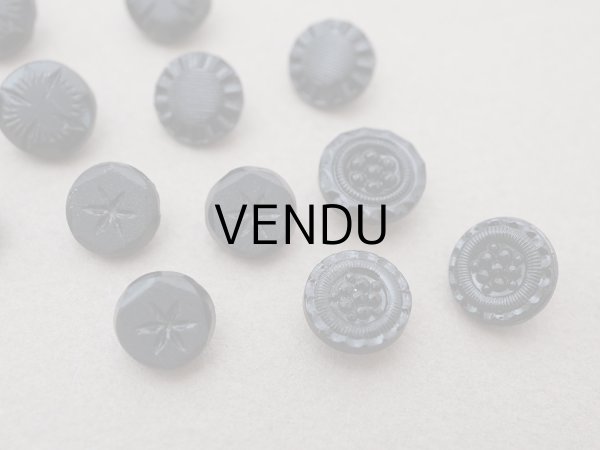 画像2: ＊蚤の市セット＊アンティーク フレンチジェットのボタン 13ピースのセット (2)