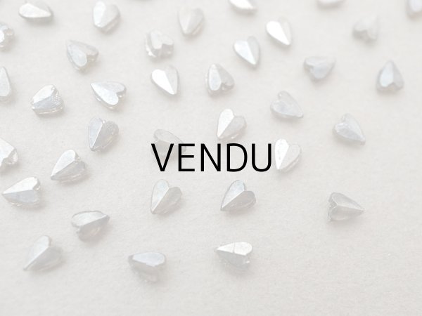 画像7: アンティーク 極小 ハート型 ガラスビーズ シルバー色 4.5×3.75mm 123ピース (7)