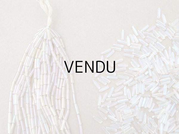 画像7: アンティーク ガラスビーズ カット入り オーロラ加工 ライン入り 2×7mm ストライプ 40g (7)