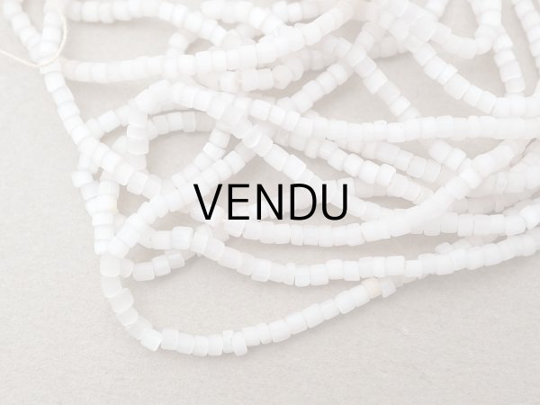 画像4: アンティーク ガラス製 サティネビーズ カット入り オフホワイト 2種セット 24g (4)