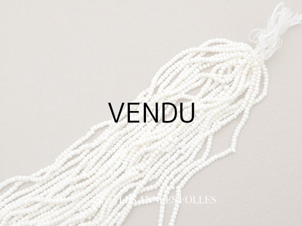 画像1: アンティーク シードビーズ 生成り エクリュ 1cm=8粒  (1)