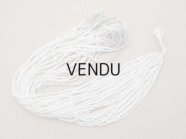 画像2: アンティーク シードビーズ 半透明＆シルバー ガラス製 1cm=4粒 36g (2)