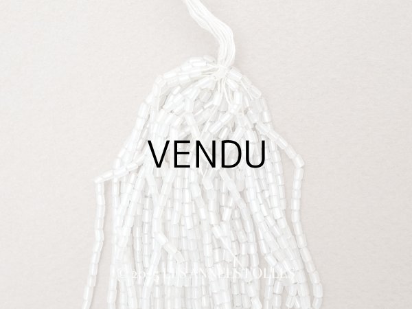 画像1: アンティーク シードビーズ 半透明＆シルバー ガラス製 1cm=4粒 36g (1)