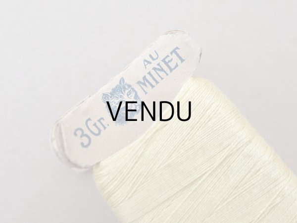 画像2: アンティーク  猫の糸巻き ボルドー レモン色 - AU MINET - (2)