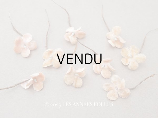 画像1: 【クリスマスセール2025対象外】アンティーク ベルベットの布花 9ピースのセット ピーチピンク (1)