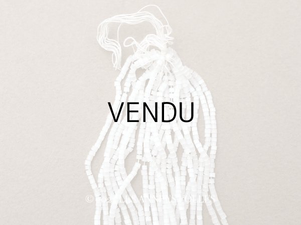 画像1: アンティーク ガラス製 サティネビーズ ホワイト 1cm=8粒 (1)