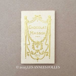 画像: 【クリスマスセール2025対象外】1911年 アンティーク 薔薇とリボンのガーランド 小さなカレンダーのカルネ  - CHOCOLAT MASSON -