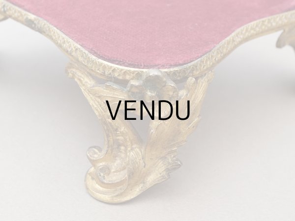 画像9: ＊蚤の市＊アンティーク ベルベットの台座 ボルドー  (9)