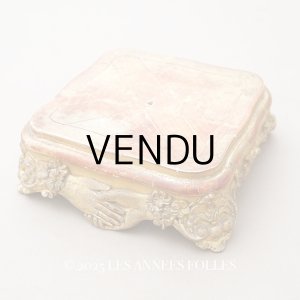 画像: 【クリスマスセール2025対象外】19世紀末 アンティーク マリアージュの台座 ハンドモチーフ