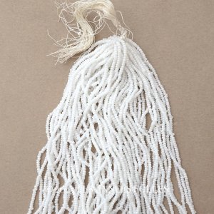画像: アンティーク 極小 パールホワイトのシードビーズ 1cm=10粒 72〜88g