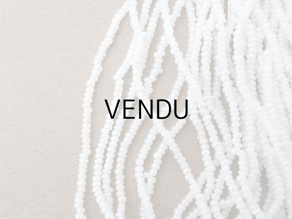 画像3: アンティーク 極小 パールホワイトのシードビーズ 1cm=10粒 72〜88g (3)