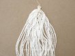 画像1: アンティーク ガラス製 サティネビーズ オフホワイト 1cm=9粒 27〜28g (1)