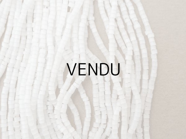 画像4: アンティーク ガラス製 サティネビーズ オフホワイト 1cm=9粒 27〜28g (4)