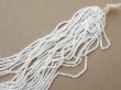 画像3: アンティーク ガラス製 サティネビーズ ホワイト 42g 1cm=7粒  (3)