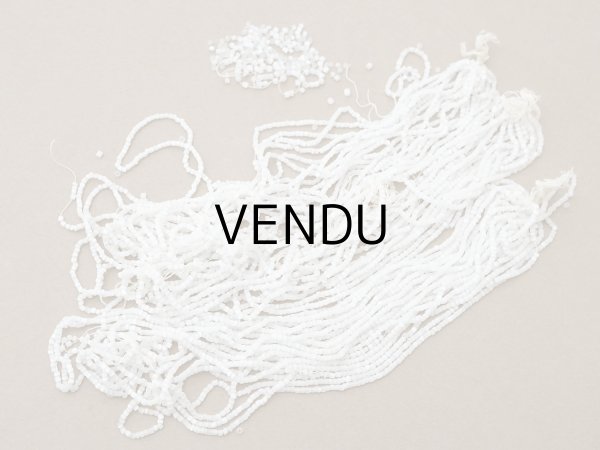 画像4: アンティーク ガラス製 サティネビーズ ホワイト 42g 1cm=7粒  (4)