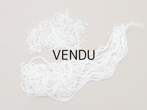 画像5: アンティーク サティネビーズ ホワイト ガラスビーズ 1cm=4.5粒 61g (5)