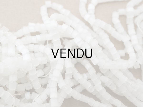 画像2: アンティーク サティネビーズ ホワイト ガラスビーズ 1cm=4.5粒 61g (2)