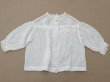 画像8: 1900年頃 アンティーク ベビー用 ブラウスドット刺繍のコットンファブリック  (8)