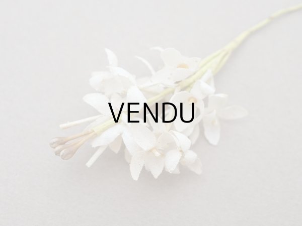 画像3: アンティーク ライラックの布花 オフホワイト (3)