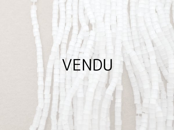 画像3: アンティーク ガラス製 サティネビーズ オフホワイト 1cm=9粒 21〜29g (3)