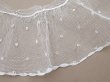 画像5: アンティーク 幅広 フリルレース 2.45m オフホワイト ドット刺繍入り チュールレース  幅11.5cm  (5)