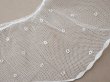画像8: アンティーク 幅広 フリルレース 2.5m オフホワイト ドット刺繍入り チュールレース  幅11.5cm  (8)