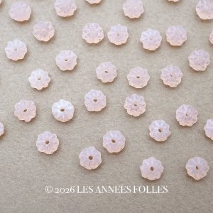 画像: アンティーク ガラス製 ビーズ 花型 ピンクオパール色 6mm 約50ピースのセット