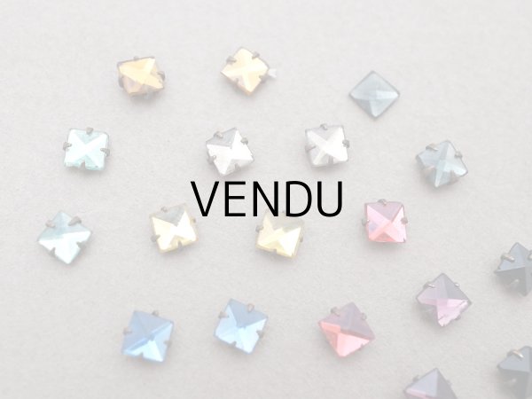 画像2: 19世紀 アンティーク グラスストーン スクエア 5mm 22ピースのセット ラインストーン (2)