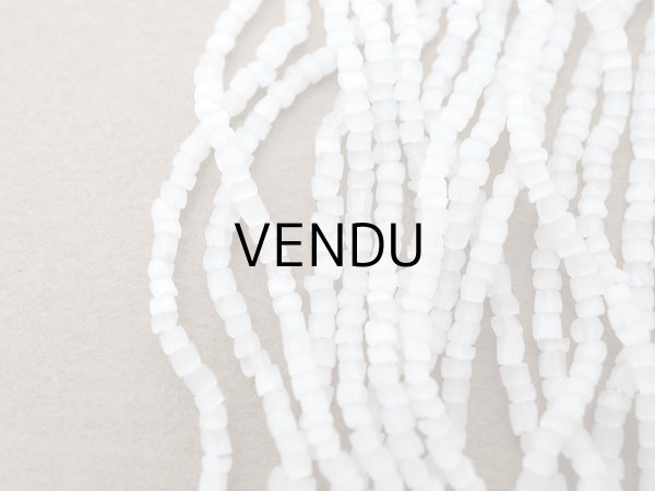 画像3: アンティーク ガラス製 サティネビーズ ホワイト 42g 1cm=7粒  (3)