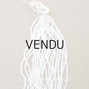 画像: アンティーク ガラス製 サティネビーズ ホワイト 42g 1cm=7粒