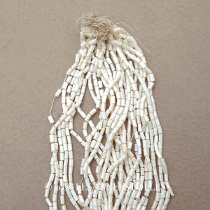 画像: アンティーク シードビーズ 生成り エクリュ 1cm=4粒