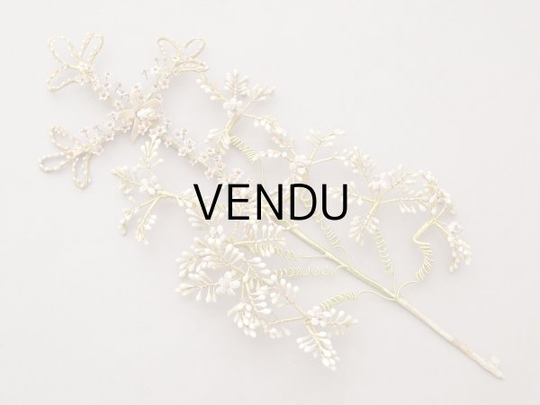 画像2: ＊蚤の市＊19世紀末 アンティーク クロス型 ワックスフラワーのブーケ 結婚式 ウェディング (2)