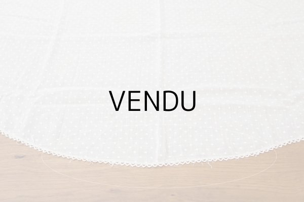 画像16: アンティーク  ドット刺繍入り コットンオーガンジー オフホワイト ファブリック テーブルクロス (16)